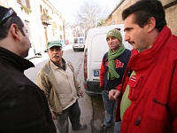 Lipuma brothers and Francesco Sausa outside the Sausa supermarket (Feb 2007)